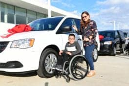 108_HouChildrensCharityBMW_DOrtizPhoto_113018