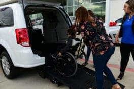 176_HouChildrensCharityBMW_DOrtizPhoto_113018