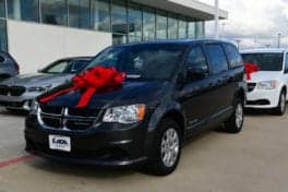 5_HouChildrensCharityBMW_DOrtizPhoto_113018