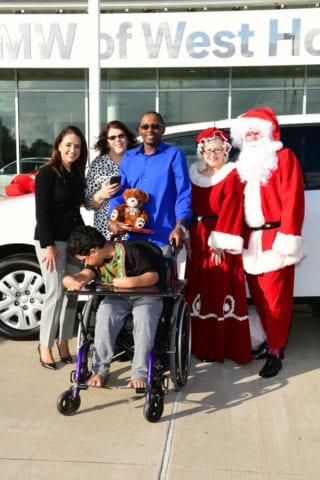 107_HouChildrensCharityBMW_DOrtizPhoto_113018