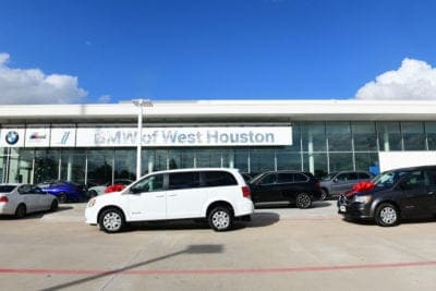 1_HouChildrensCharityBMW_DOrtizPhoto_113018